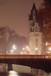 Quai des Orfèvres de nuit - Paris